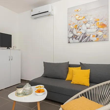 2 Bedroom Cozy In Apartamento *