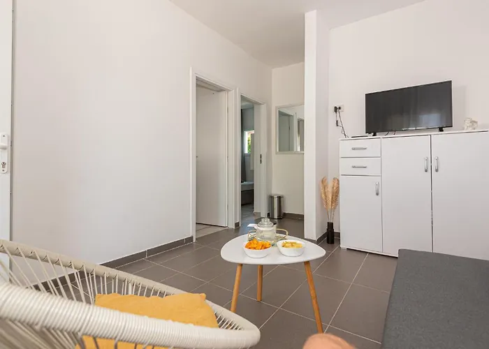 Apartman 2 Bedroom Cozy In *