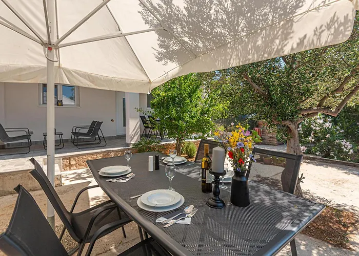 2 Bedroom Cozy In Zaboric